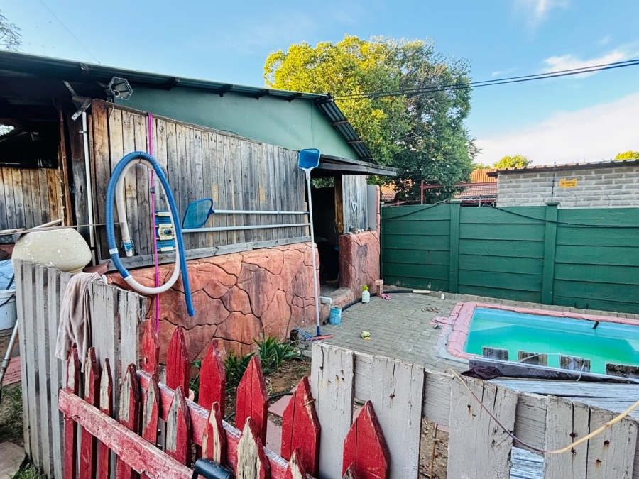 2 Bedroom Property for Sale in Uitsig Free State